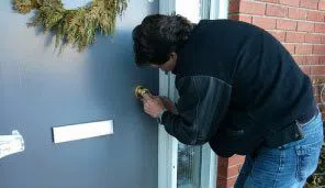 Golden Locksmith Services Overland Park, KS 913-364-2659 - 14-Eviction-Locksmith